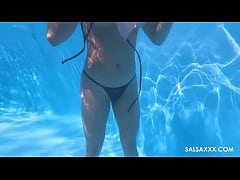 Play MP4 - Alaska&rsquo;s Squirting Twat