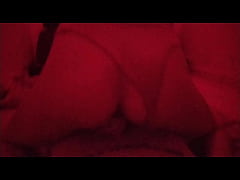 Play MP4 - Comi a Badmelli no quarto Red