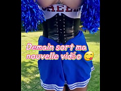 Play MP4 - Demain soir sort ma nouvelle vid&eacute;o Un petit indice sur la tenue Alors pour &period;&period;&period;