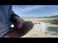 Play MP4 - Esposa de fio dental mostrando a bunda na praia
