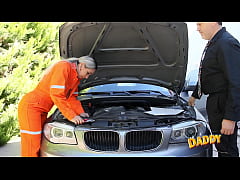 Play MP4 - I changed your oil