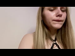 Play MP4 - She fucks herself so passionately