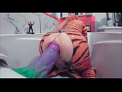 Play MP4 - Butt Girl Tiffany Ciskiss Tigra Time Huge Gape With XXL Goblin Dildo