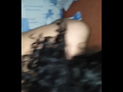 Play MP4 - Tocandose ella