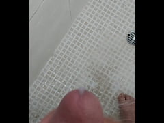 Play MP4 - Incredible masturbation in the bathroom