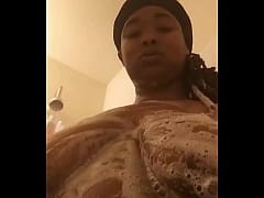 Play MP4 - Shower time 2