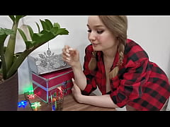 Play MP4 - Babe Licks Lollipop&comma; Masturbates Pussy with Candy and Swallows Cum