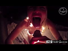 Play MP4 - A Very Merry Xmas Blowjob