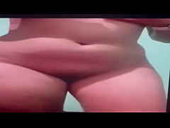 Play MP4 - Latina enjoying herself in front of the camera