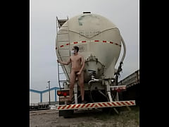 Play MP4 - Pelad&atilde;o no caminh&atilde;o