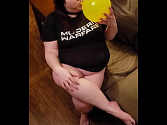 Play MP4 - Blow To Pop with Cute BBW Looner Virgin