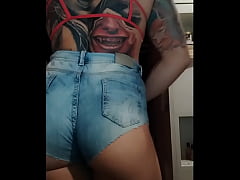 Play MP4 - Toda gostosa e tatuada se mostrando na web
