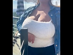 Play MP4 - Taking it all in