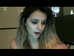 Play MP4 - Dea squirt and shower in berlin