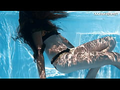 Play MP4 - Sensational Hungarian Babe in Poolside Swim Session