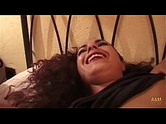 Play MP4 - Mi morenaza preferida&comma; la que puede con todo &excl;&excl;