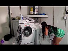 Play MP4 - Sexy Solos &colon; Miss Raquel