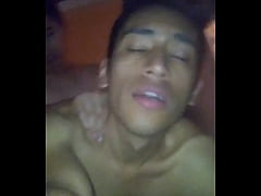 Play MP4 - Me coge el ex de mi ex