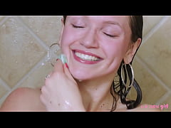 Play MP4 - New sensation sizzles in steamy shower