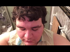 Play MP4 - Sucking you in the bathroom