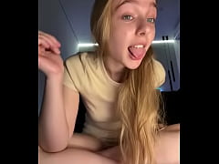 Play MP4 - Cumming from pussy close up