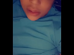 Play MP4 - Rican Reka Seductive Tease