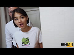 Play MP4 - RIM4K&period; Stunning student chick takes part into couple's rimming experiment