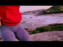 Play MP4 - The best blowjob is in public