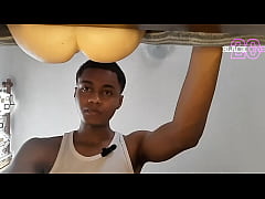 Play MP4 - Papi quiere follarte como a su juguete