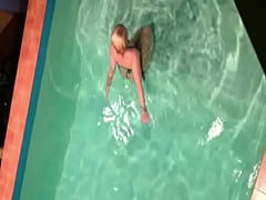 Play MP4 - Sexy Tia Spied while filming professional porn extreme hot pool scene