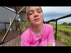 Play MP4 - Antes de irme a entrenar le saco la leche a mi mejor amigo - majoblonde