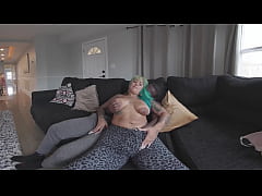 Play MP4 - Had to choose between 2 friends &semi;&rpar;