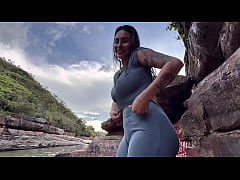 Play MP4 - follando con desconosido por dinero en el rio