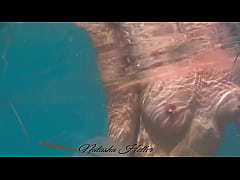 Play MP4 - &Kcy;&ucy;&pcy;&acy;&yucy;&scy;&softcy; &vcy; &mcy;&ocy;&rcy;&iecy; &gcy;&ocy;&lcy;&iecy;&ncy;&softcy;&kcy;&ocy;&jcy;&period;