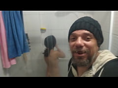 Play MP4 - TOMANDO BANHO COM O VELHO DO BLUEZAO QUERENDO FAZER PUTARIA COMIGO