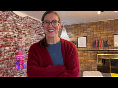 Play MP4 - THE MAINTENANCE MAN GETS LUCKY WITH A CAM GIRL