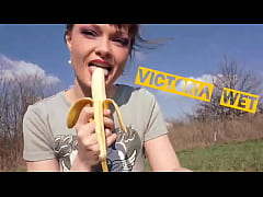 Play MP4 - Liking banana  &num;foodfetish &num;bananagirl &num;girl banana &num;eating banana &num;horny &num;licking &num;fans &num;clips