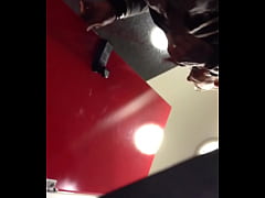 Play MP4 - Punheta no banheiro extra