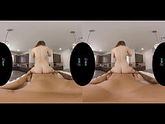 Play MP4 - VRHUSH Hot blonde Gwen Vicious begs you to put it in her ass