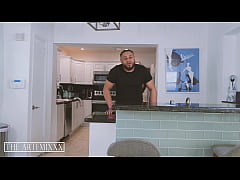 Play MP4 - BBC Streamer Artemis gets blowjob under table by big ass horny roommate Bea York