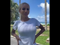 Play MP4 - Masturbating in the woods