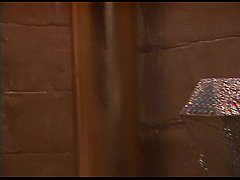 Play MP4 - Metro - Dragxina - scene 3 - extract 1