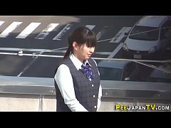 Play MP4 - Asian pees on rooftop