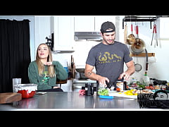 Play MP4 - Episode 45 &period; Anna Claire Clouds