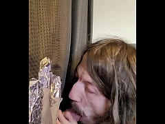 Play MP4 - Suck and swallow another load at my gloryhole