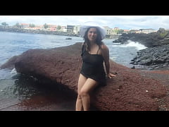 Play MP4 - Curvy Lady Dresses up in Sexy Clothes&comma; Masturbates on the Beach and Photoshoot