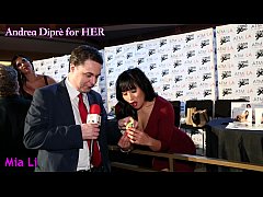 Play MP4 - Andrea Dipr&egrave; for HER - Mia Li