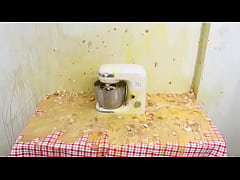 Play MP4 - How to bake an eggless cake