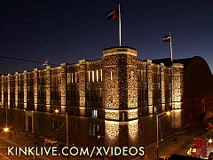 Play MP4 - Masturbating nerd