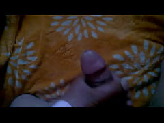 Play MP4 - Desi Boy using hand1